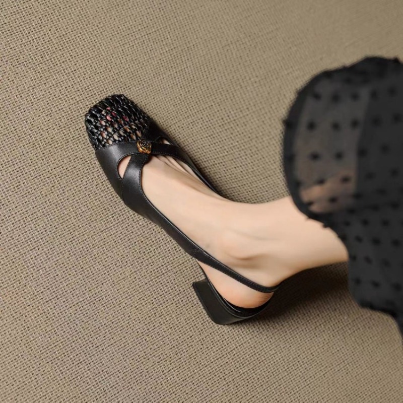 Sandálias femininas de bico fe - Sandals avaliação e preço